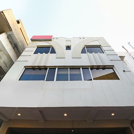 Oyo 28856 Manjeera Inn Visakhapatnam Exteriör bild