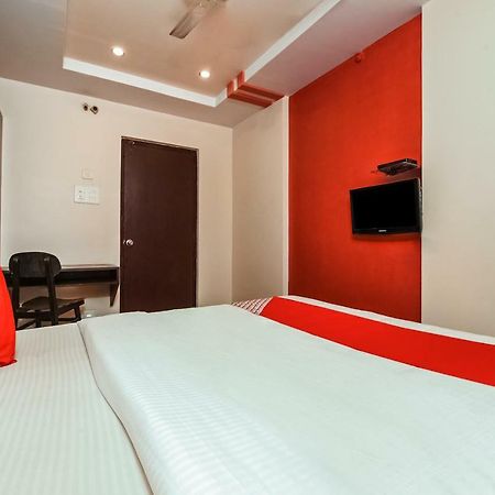 Oyo 28856 Manjeera Inn Visakhapatnam Exteriör bild