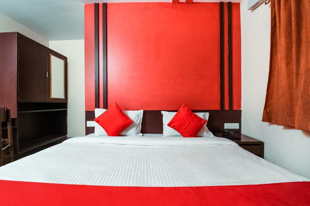 Oyo 28856 Manjeera Inn Visakhapatnam Exteriör bild